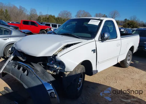 2001 Ford F-150 Xl/Xlt z USA, uszkodzony, nr VIN 1FTRF17L61NB04122